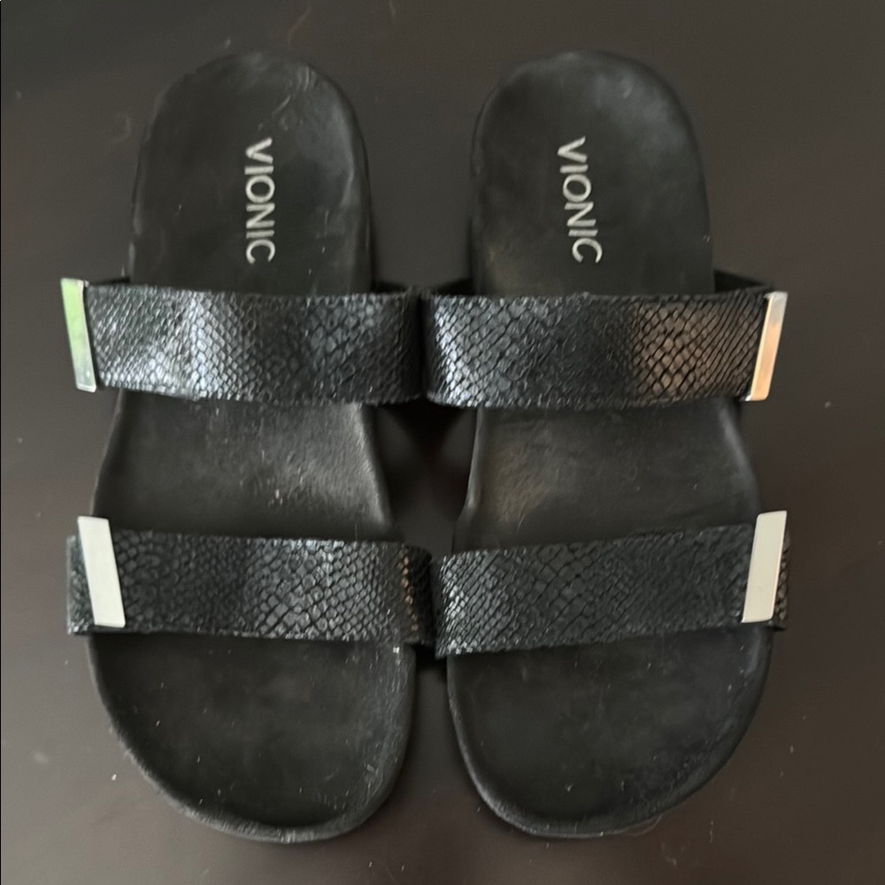 Vionic Black Textured Slide Sandals